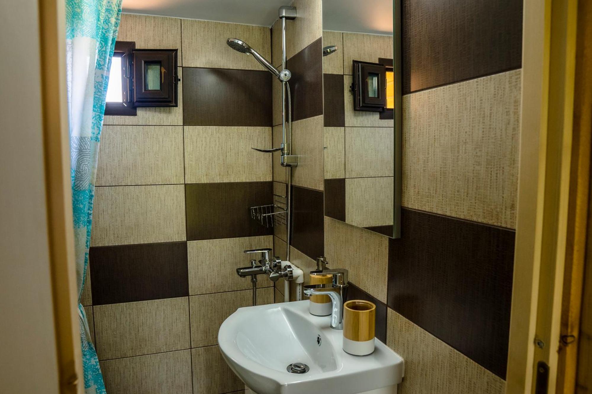 Aquacool Hotel Crasna  Exterior photo